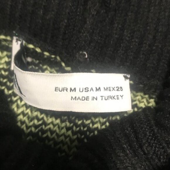 ZARA Viscose 50% Sweater, NWOT, size M/L - Picture 5 of 5